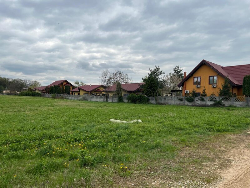 Ciolpani, spre Izvorani, str. Mihail Manolescu 1500 mp,